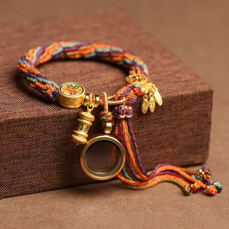 Bracelet