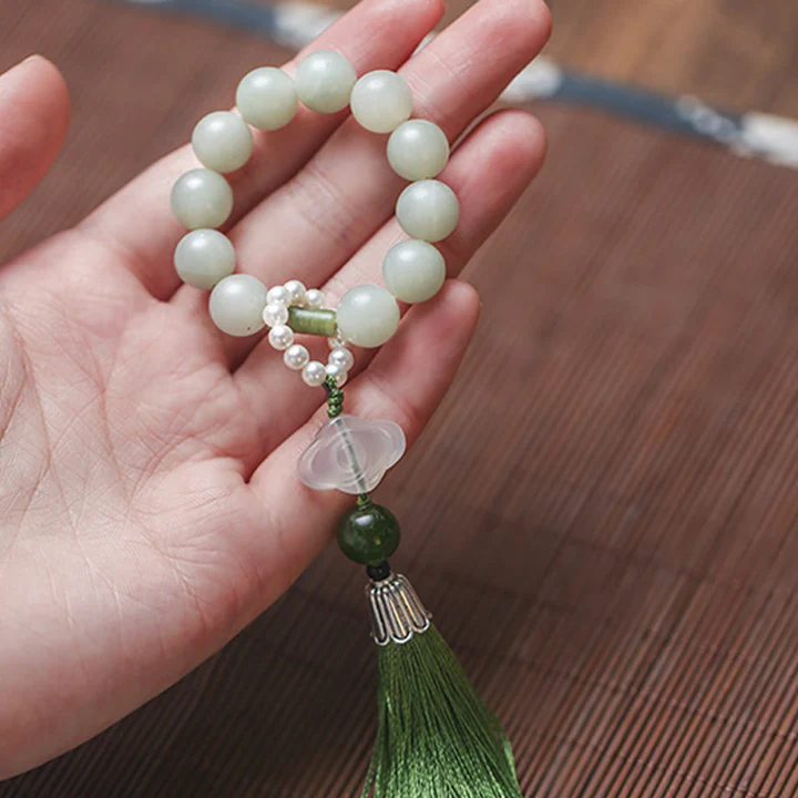 Tranquil Finger Mala – Jade Beads, Cloud Motif, and Flowing Tassel | Zen Ara Grove