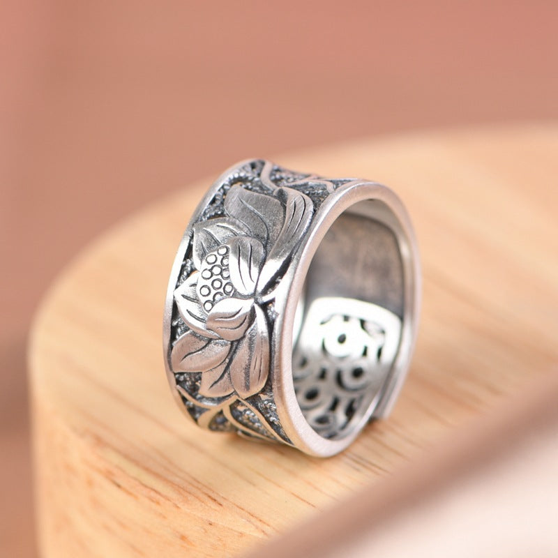 Lotus Sutra Ring – Open to Wisdom | Zen Ara Grove