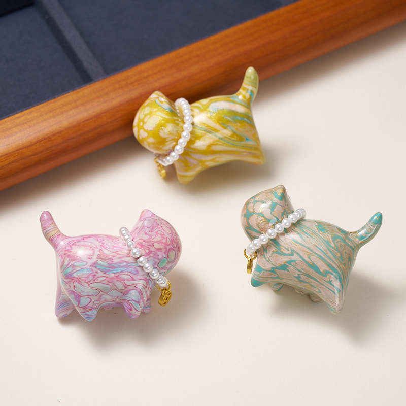 Sandalwood Lucky Mini Cat Lacquer Craft Healing Decoration Random Color(Blind Box) | Zen Ara Grove
