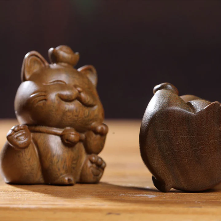 Mini Green Sandalwood Ingot Lucky Cat Carved Peace Desk Decorations | Zen Ara Grove