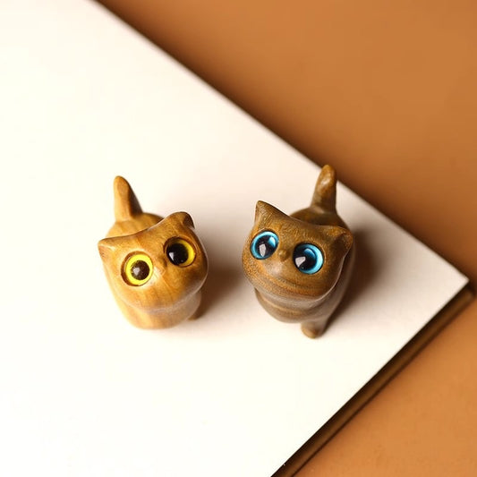 Green Sandalwood Ebony Wood Sandalwood Small Leaf Red Sandalwood Mini Lucky Cat Peace Decoration | Zen Ara Grove