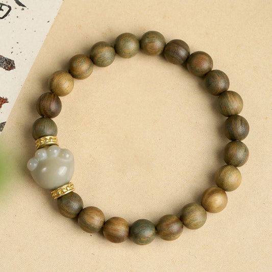 Vintage Green Sandalwood Bracelet – Cat Paw Charm Inspired Prayer Beads | Zen Ara Grove