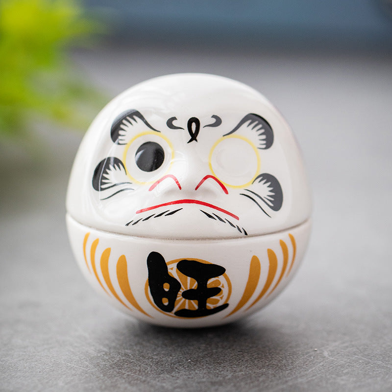 Daruma Spirit – Lucky Doll Symbolizing Perseverance & Fortune | Zen Ara Grove