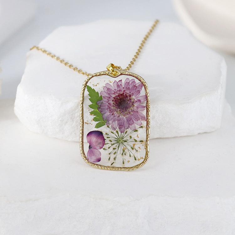 BloomCapsule™ Pressed Flora Resin Pendant Collection