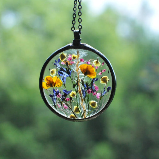 Real Pressed Flower Pendant – Timeless Nature Captured in Art | Zen Ara Grove
