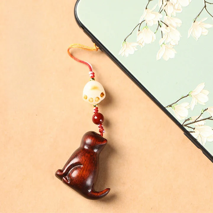 Small Leaf Red Sandalwood Green Sandalwood Sandalwood Sitting Cat Sooth Phone Hanging Decoration | Zen Ara Grove