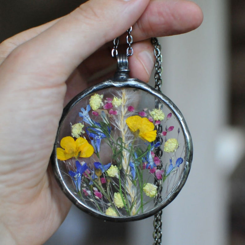 Real Pressed Flower Pendant – Timeless Nature Captured in Art | Zen Ara Grove