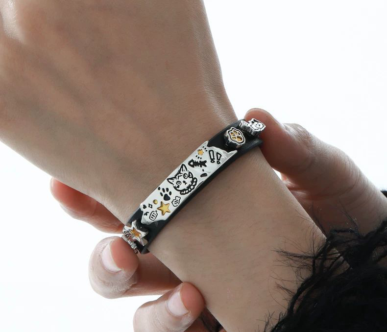 Lazy Cat Bracelet – Playful Kitty Charm with Relaxed Style | Zen Ara Grove