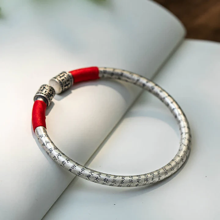 Mindfulness Mantra Bracelet – Six Syllables of Peace and Clarity  | Zen Ara Grove
