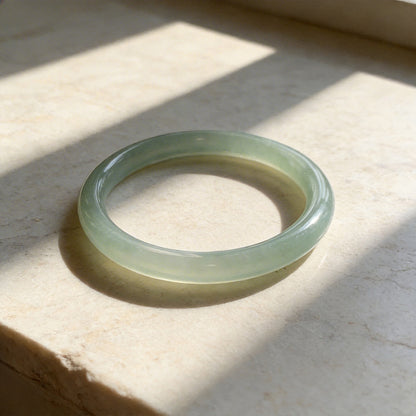 Green-White Chalcedony Slim Bracelet – Calm & Vitality | Zen Ara Grove