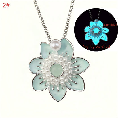 Night Glow Sunflower Necklace | Zen Ara Grove