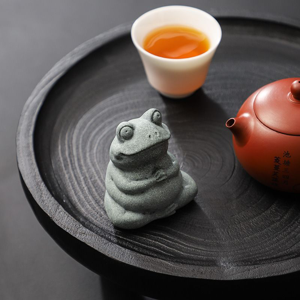 Handcrafted Qing Sandstone Frog Tea Pet – A Little Guardian of Calm Moments | Zen Ara Grove
