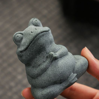 Handcrafted Qing Sandstone Frog Tea Pet – A Little Guardian of Calm Moments | Zen Ara Grove