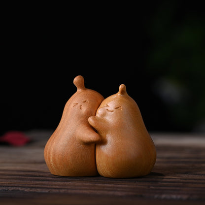 Hold the Bond, Touch the Soul – Golden Sandalwood · BàoBào Lí | Zen Ara Grove