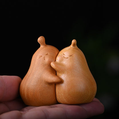 Hold the Bond, Touch the Soul – Golden Sandalwood · BàoBào Lí | Zen Ara Grove