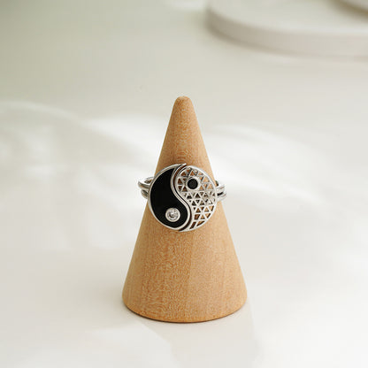 Black & White Yin Yang Ring – Symbol of Balance & Harmony  | Zen Ara Grove