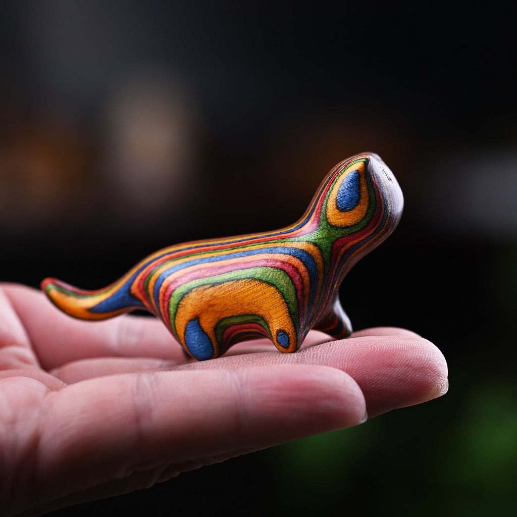 Green Sandalwood Small Leaf Red Sandalwood Ebony Wood Rainbow Wood Lucky Mini Walking Cat Positive Decoration | Zen Ara Grove
