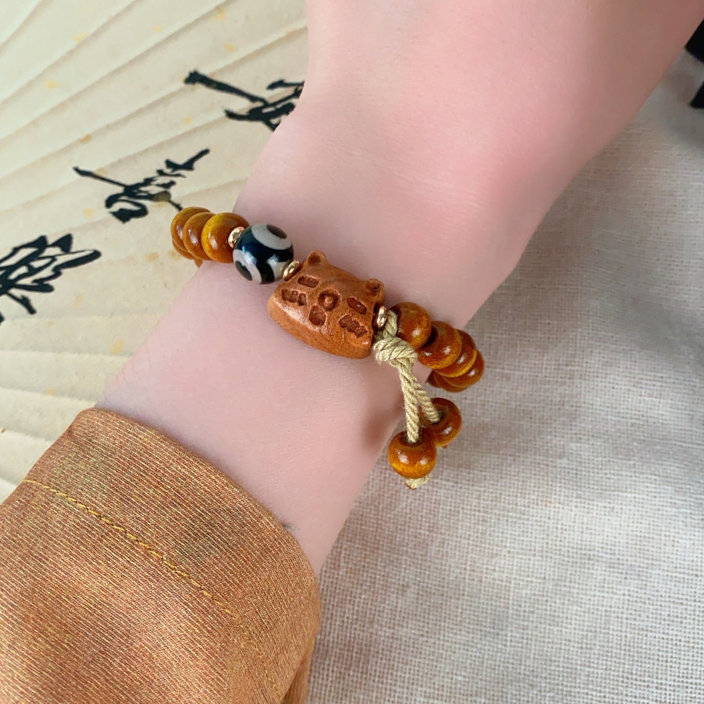 Havana Brown Cat Bracelet – Wooden Beads with Gentle Feline Charm | Zen Ara Grove