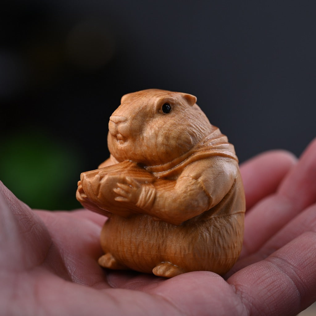 Handcrafted Marmot Desk Ornament – Premium Golden Sandalwood & Juniper Blend | Zen Ara Grove