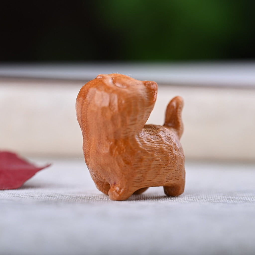 Green Sandalwood Ebony Wood Sandalwood Small Leaf Red Sandalwood Mini Lucky Cat Peace Decoration | Zen Ara Grove