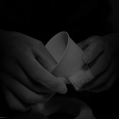 Ivory-White Glazed Artisan Teacup – Silky Smooth Finish, Cool to the Touch | Zen Ara Grove