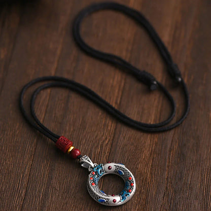 Vintage Twin Fish Circle Pendant Necklace — Harmony & Lasting Connection