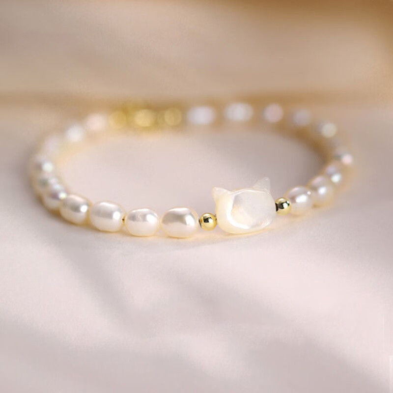 Long Wool Silver Gradient Pendant Bracelet | Zen Ara Grove