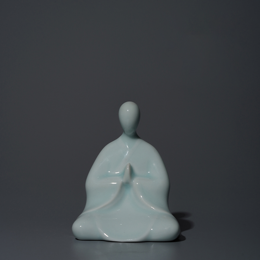 Handcrafted Ceramic Faceless Buddha Mudra Figurines – Embodying Zen Wisdom & Peace | Zen Ara Grove