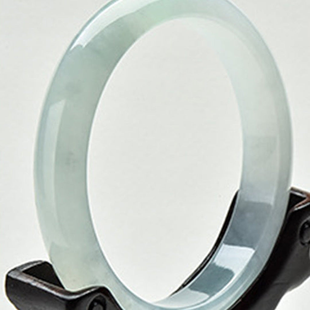 Serene Fortune – Natural Jade Bracelet in Soft Green | Zen Ara Grove