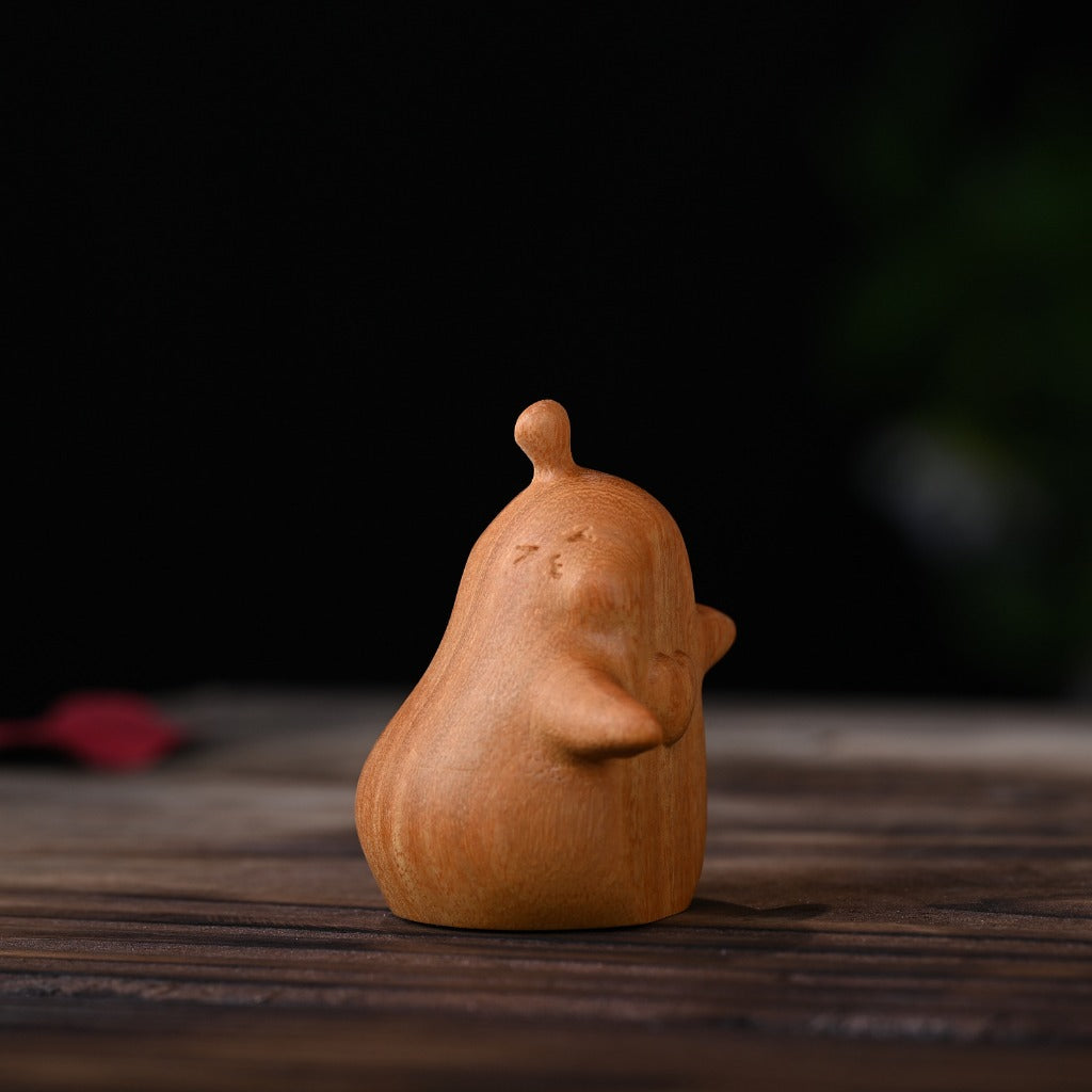 Hold the Bond, Touch the Soul – Golden Sandalwood · BàoBào Lí | Zen Ara Grove