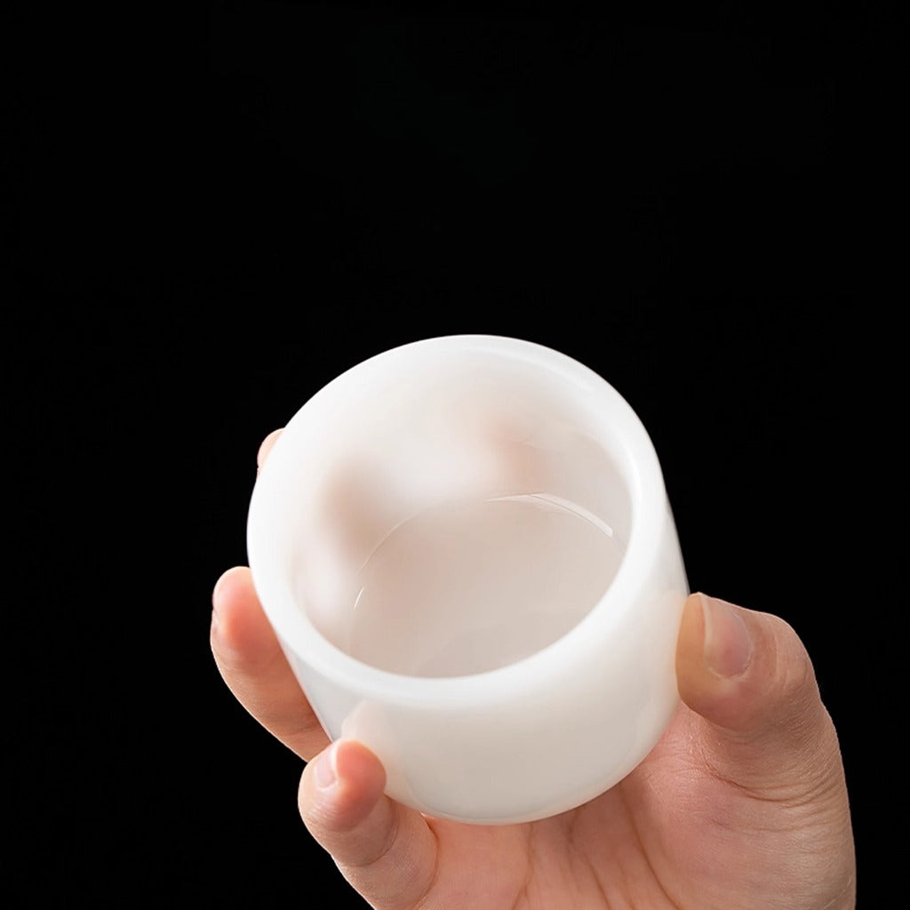 Ivory Glaze Thumb-Ring Teacup – Jade-Like Luster, Cool Smooth Touch | Zen Ara Grove
