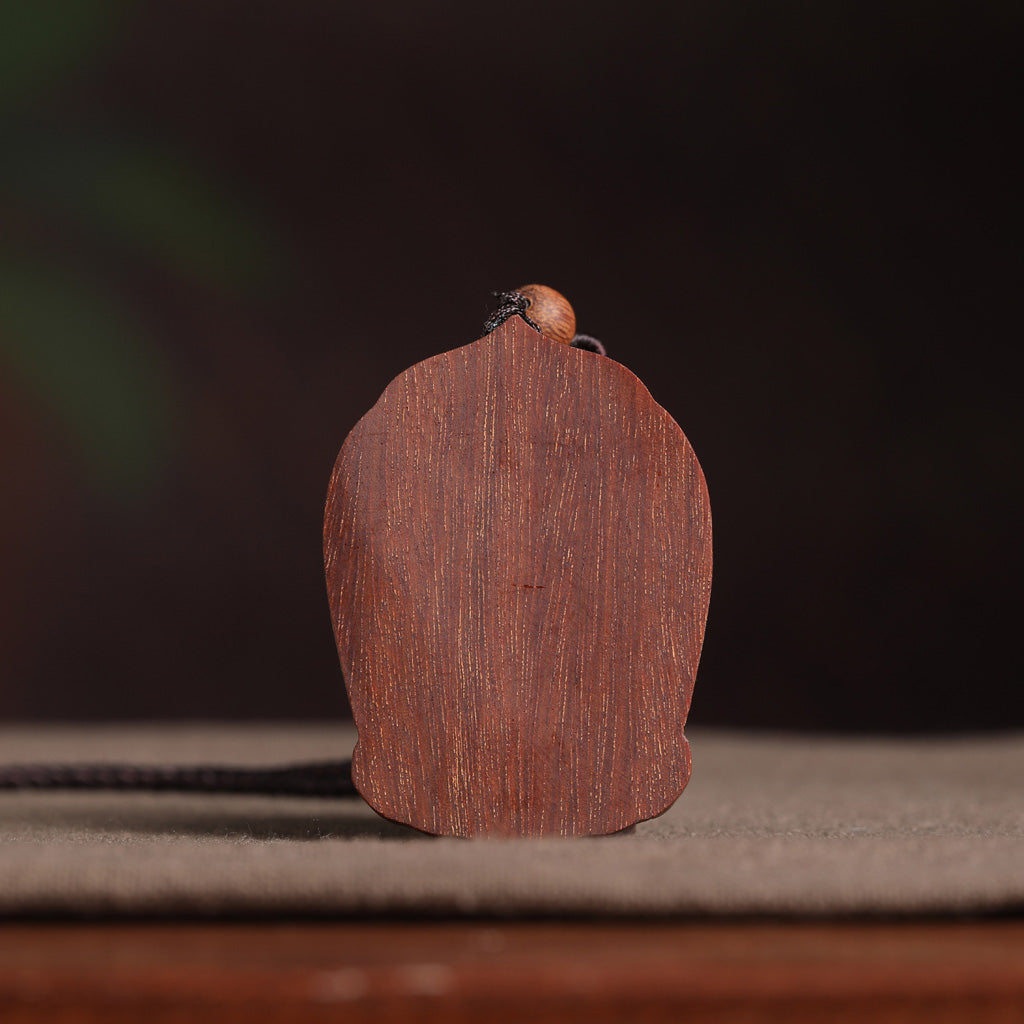 Sandalwood & Rosewood Pendant – Symbol of Protection and Inner Peace | Zen Ara Grove