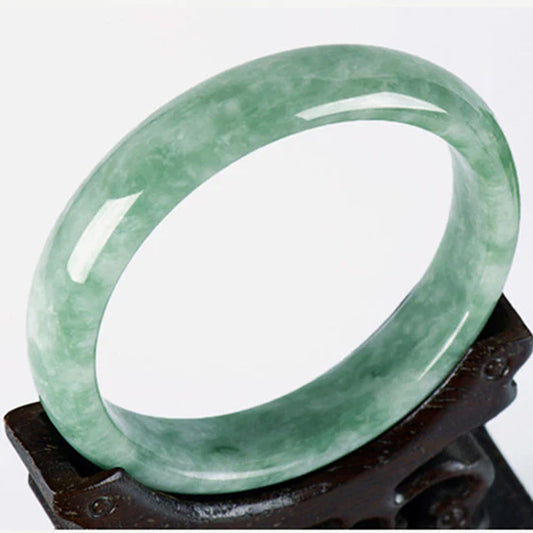 Gentle Jade Mist – Symbol of Luck & Protection | Zen Ara Grove