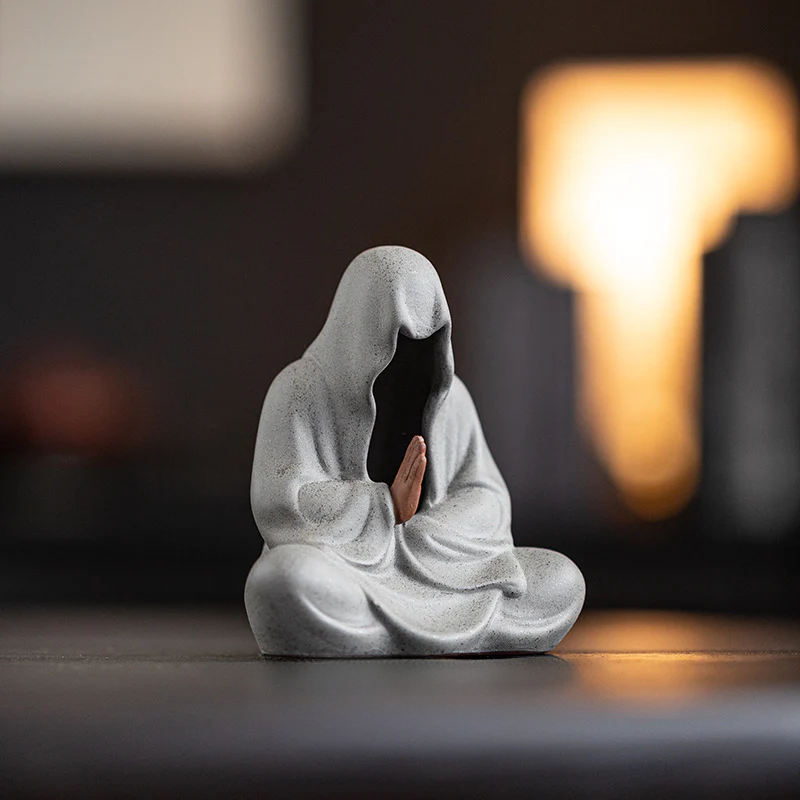 Zen No-Form Buddha Figurine – Minimalist Art for Peaceful Living | Zen Ara Grove