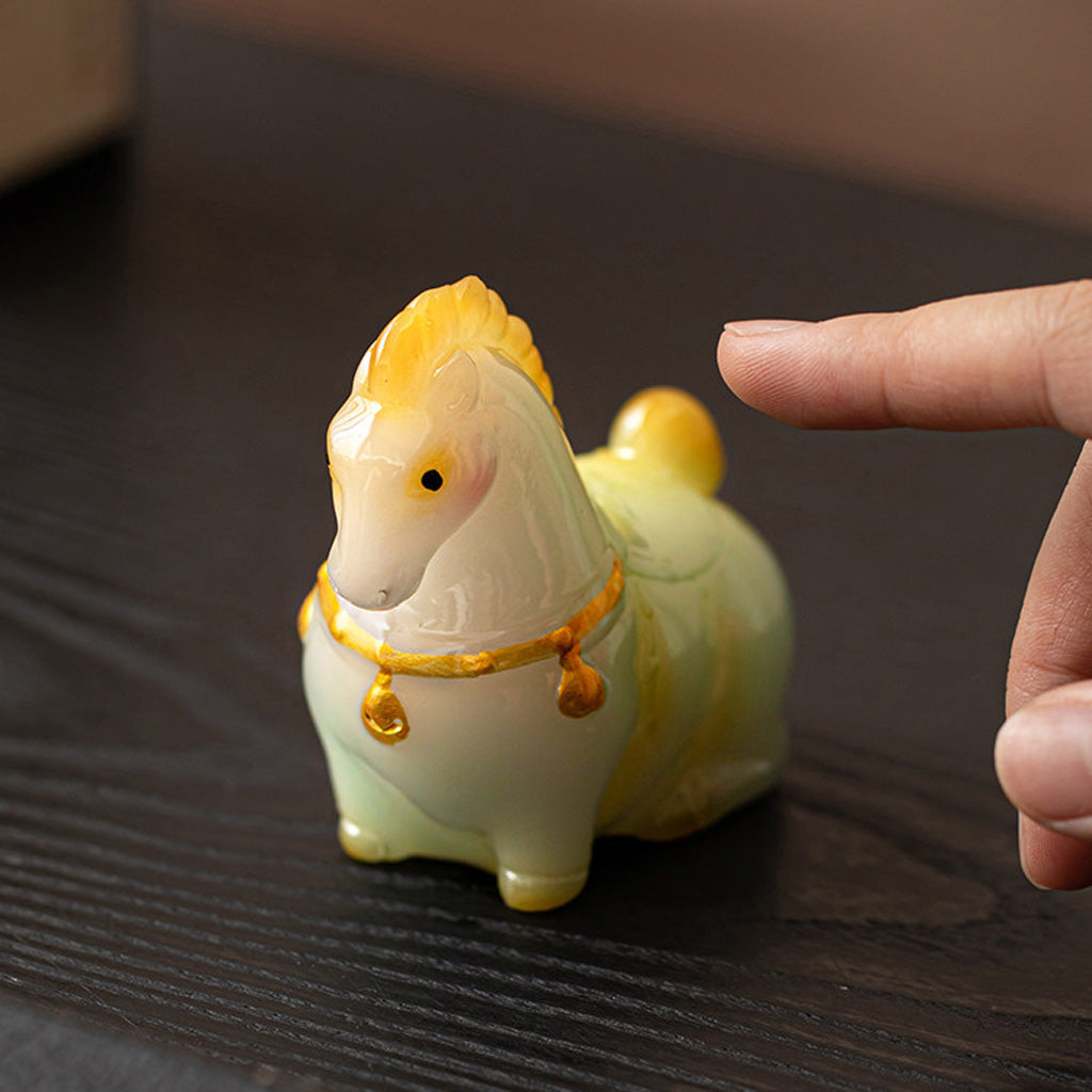 Color‑Changing Horse Figurine – Handcrafted Art with Thermochromic Magic | Zen Ara Grove