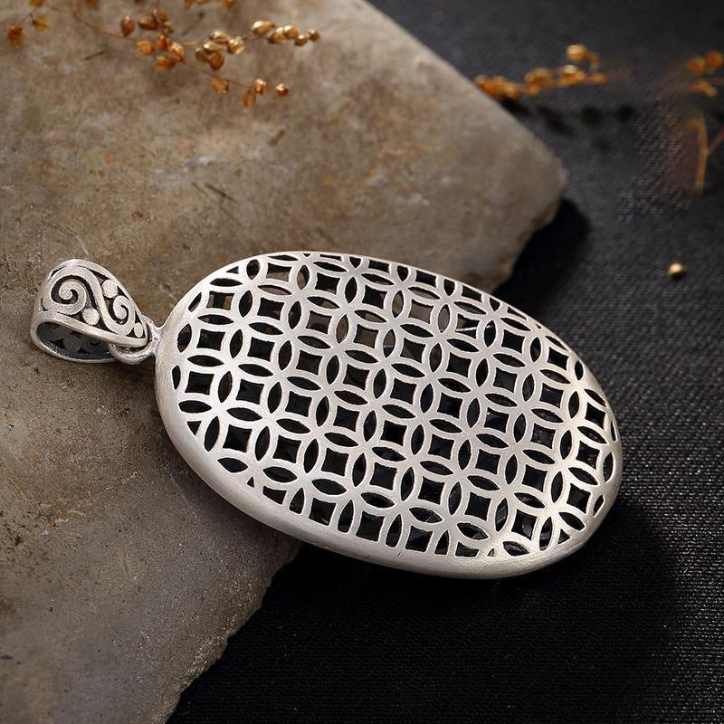 Meditative Plant Pendant – Simple Grace, Deep Calm | Zen Ara Grove