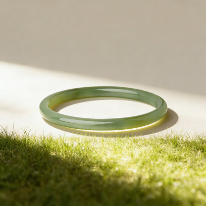 Natural Dual-Tone Hetian Jade Bracelet – Strength & Calm | Zen Ara Grove