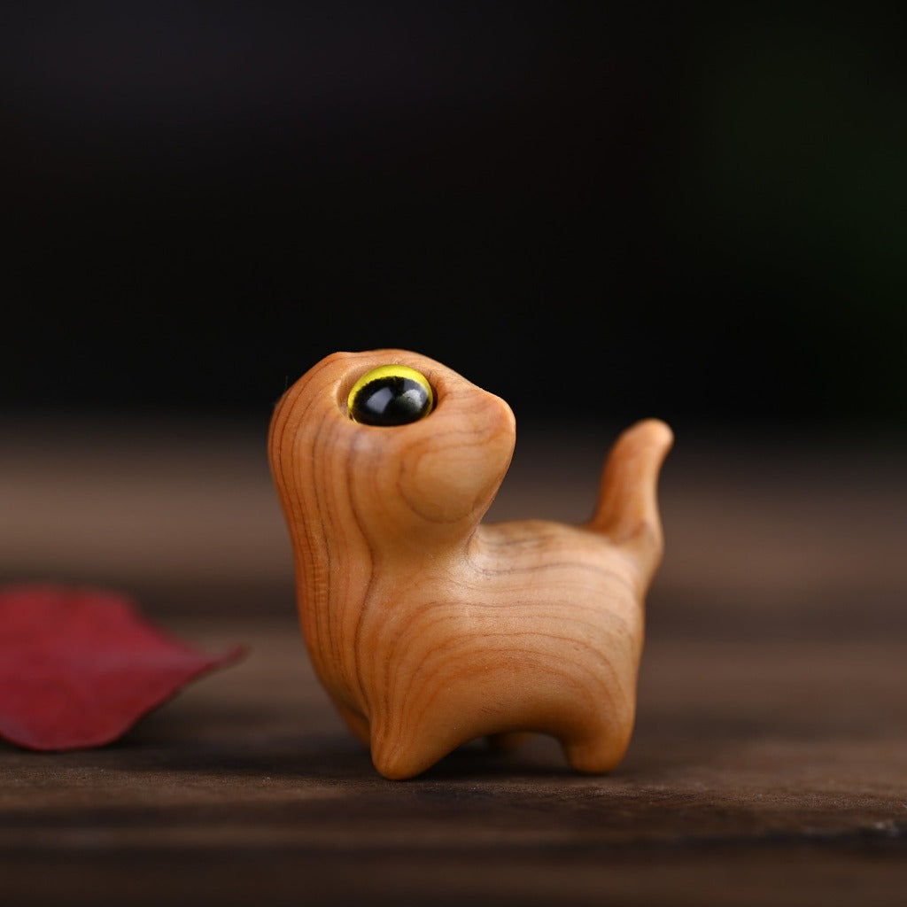 Green Sandalwood Ebony Wood Sandalwood Small Leaf Red Sandalwood Mini Lucky Cat Peace Decoration | Zen Ara Grove