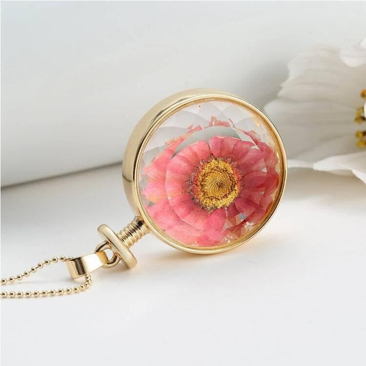 Round Real Flower Necklace – Nature’s Beauty, Forever Close | Zen Ara Grove