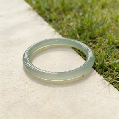 Green-White Chalcedony Slim Bracelet – Calm & Vitality | Zen Ara Grove