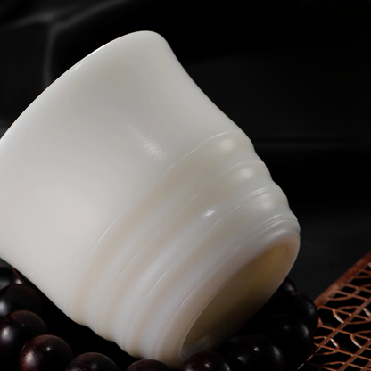 Ivory-White Glazed Artisan Teacup – Silky Smooth Finish, Cool to the Touch | Zen Ara Grove