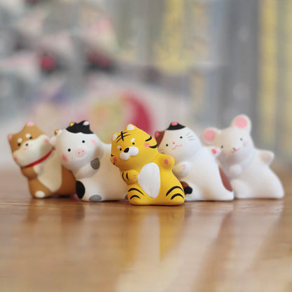 Cute Ceramic Animal Figurines – Symbol of Friendship & Joy | Zen Ara Grove