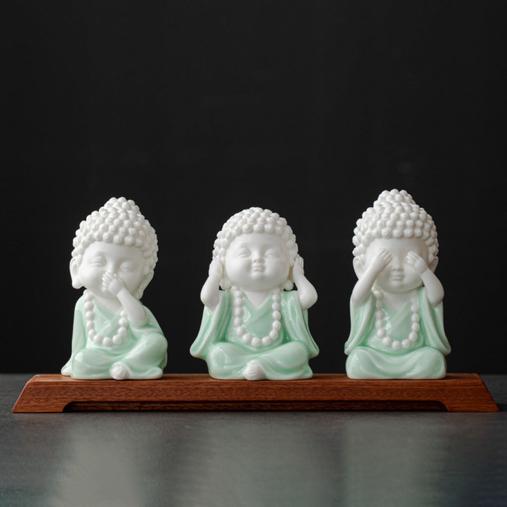 Ceramic Buddha Figurine – Zen Mini Tathagata with Four Noble Reminders | Zen Ara Grove