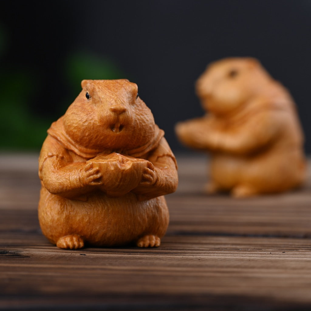 Handcrafted Marmot Desk Ornament – Premium Golden Sandalwood & Juniper Blend | Zen Ara Grove