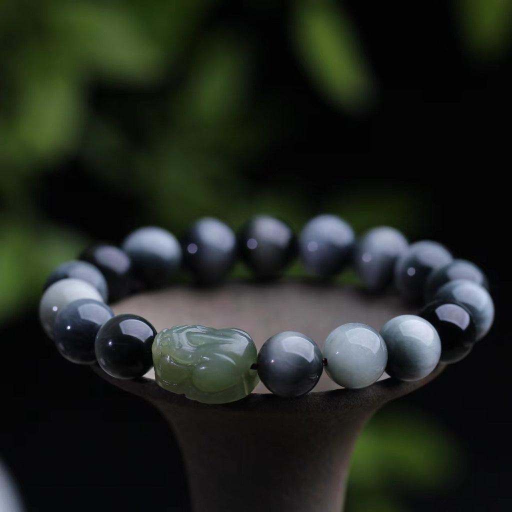 Hawk’s Eye & Hetian Jade Pixiu Bracelet – Symbol of Courage and Prosperity | Zen Ara Grove
