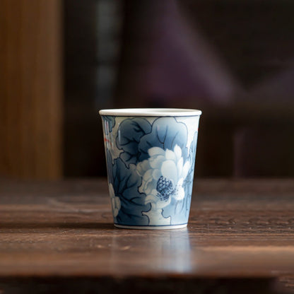Antique-Style Celadon Blue-and-White Single Cup – Handcrafted Ceramic Tea Ware | Zen Ara Grove