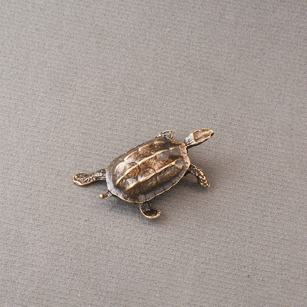 Handcrafted Metallic Wildlife Figurines – Strength, Grace, and Untamed Beauty | Zen Ara Grove