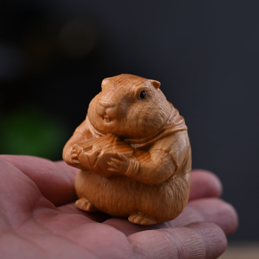 Handcrafted Marmot Desk Ornament – Premium Golden Sandalwood & Juniper Blend | Zen Ara Grove