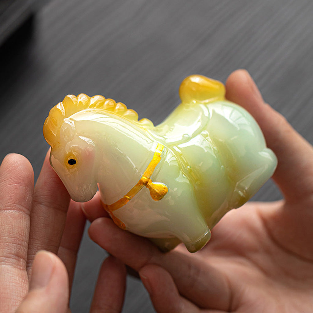 Color‑Changing Horse Figurine – Handcrafted Art with Thermochromic Magic | Zen Ara Grove